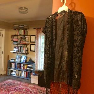 Jessica Simpson elegant black kimono.